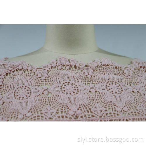 Ladies' Long-Sleeved Blouse With Lace Collar